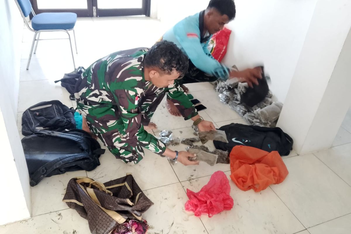 Aksi Heroik TNI AL, 14 Kg Ganja Ilegal dari PNG Digagalkan di Perairan Jayapura